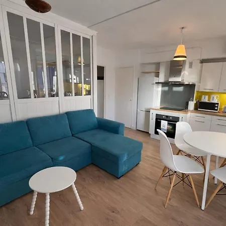 Appartement Beautiful 1-room Apartment, South-facing, And Train Station 15 Minutes Away On Foot