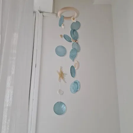 Beautiful 1-room Apartment, South-facing, And Train Station 15 Minutes Away On Foot 公寓 *